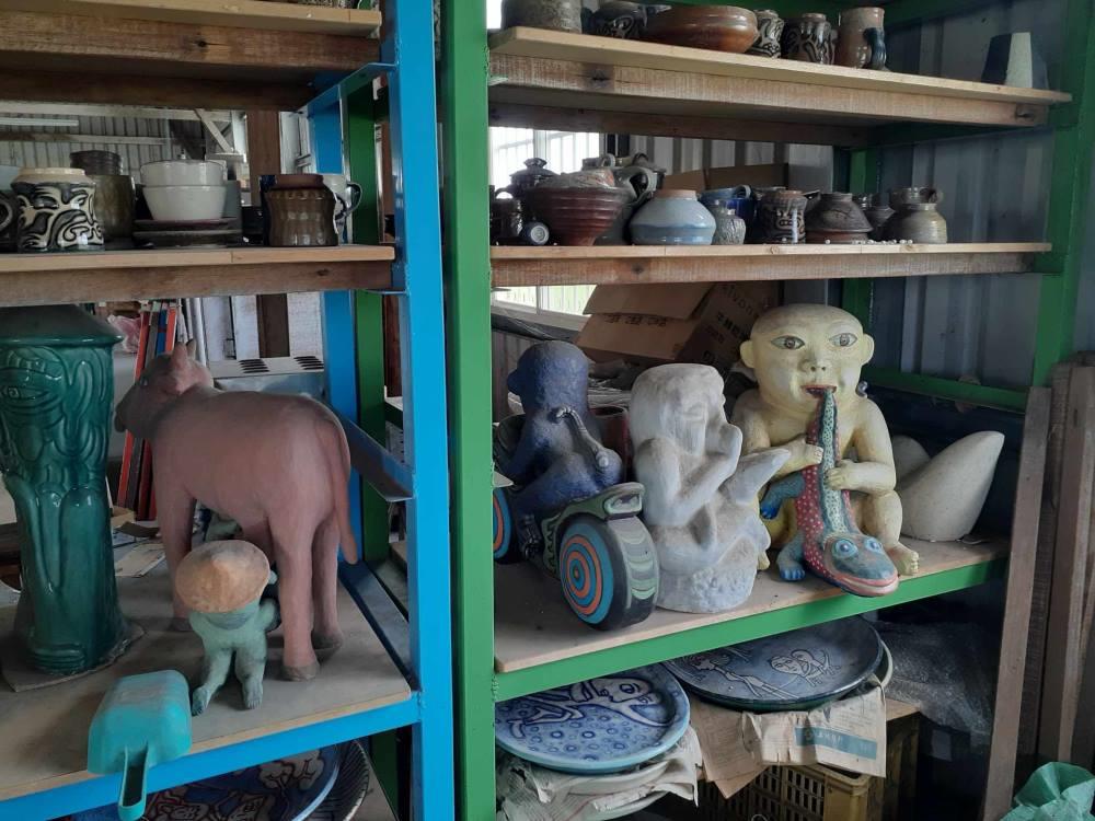 工作室內的中小型作品