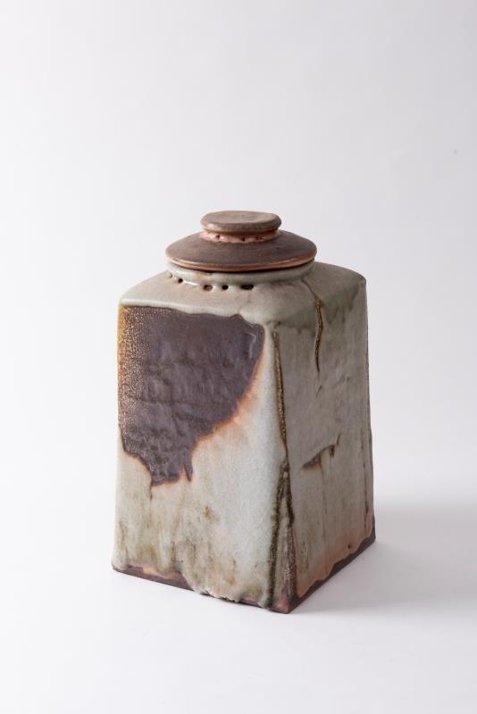 張膺康，茶倉，2017，高31cm（攝影／宋明錕）