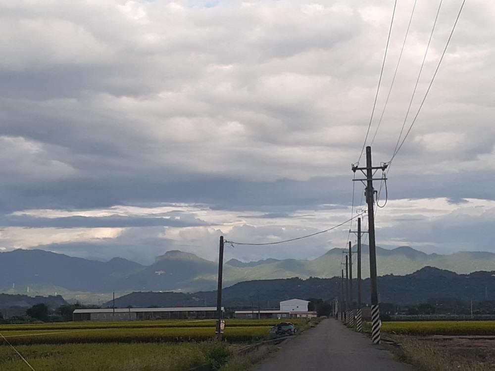 張和民藝術工作室隱身臺南柳營的農村角落。