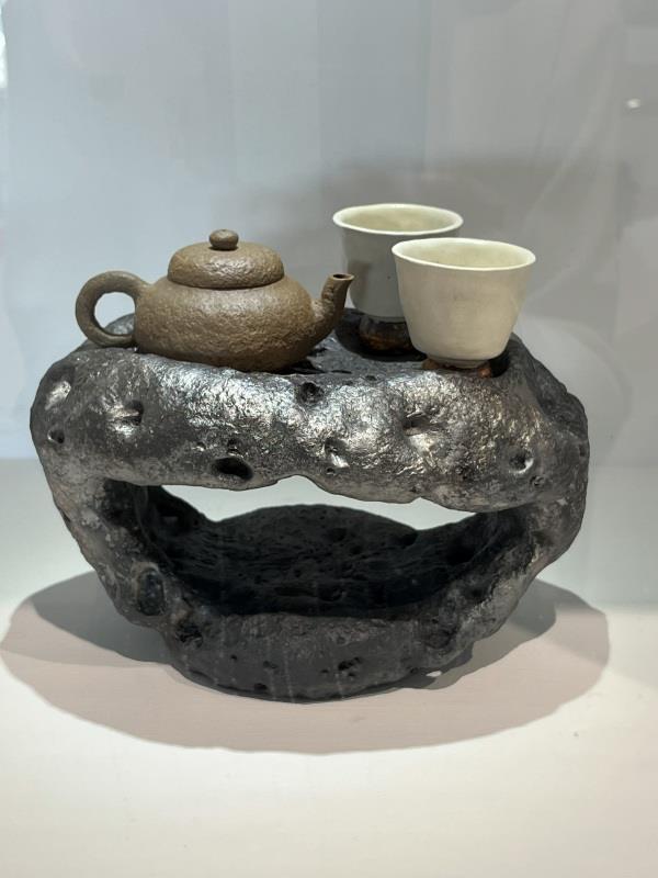 實用器皿組　高辰翔 (臺灣)　對茗　茶壼11x7x6cm、壼承21x13x16cm、茶杯5x5x5cm