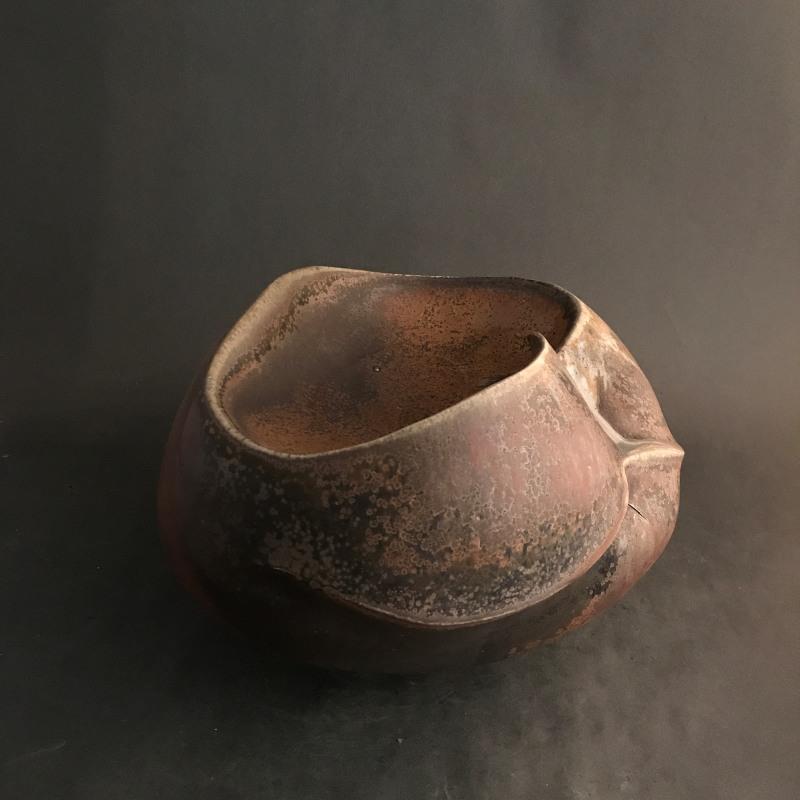 劉小評　桐果　2017　28×32×28㎝　柴燒  1300℃
