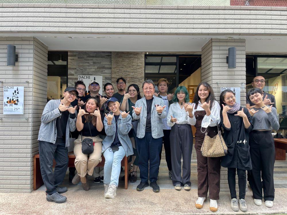 2022年底，在陶瓷組第二屆畢業生鞏文宜創設的一間藝廊，舉辦第25屆應用藝術所陶瓷組年度展覽「大崎六六 DACHI 66」，二十多年來前後屆學生與作品齊聚一堂。