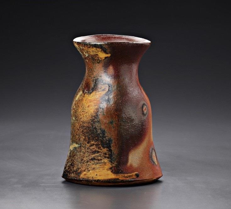 阮俊隆　柴燒花器9　2018　14.2×18.5×28cm