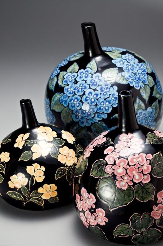 蘇世雄雕釉作品〈春〉